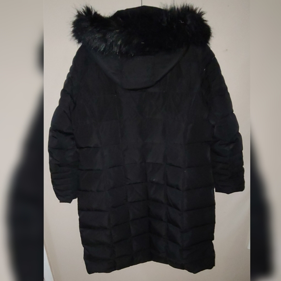 Calvin Klein Puffer Coat With Faux Fur Trim Hood - Picture 2 of 7